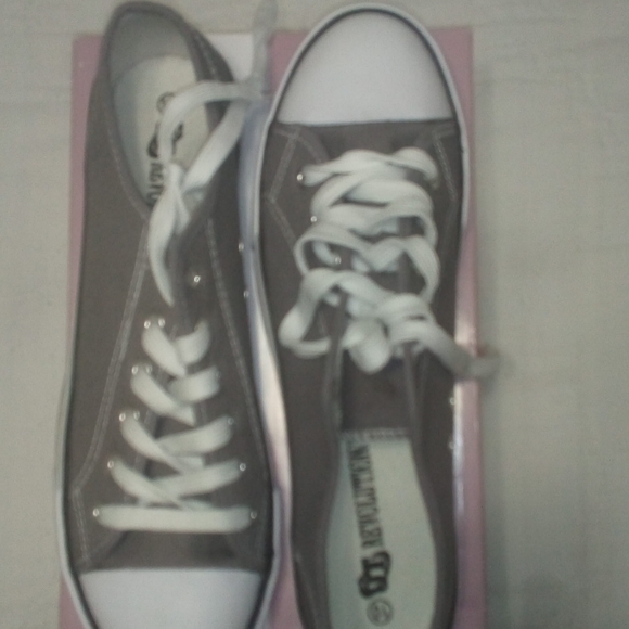 OT Revolution sneakers - Picture 3 of 4